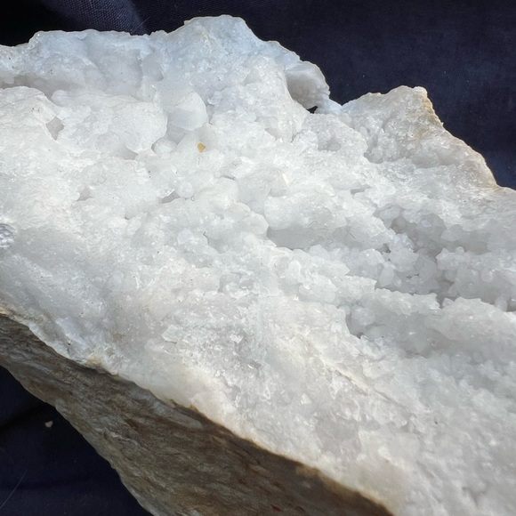 White Crystal Geode - Picture 4 of 5